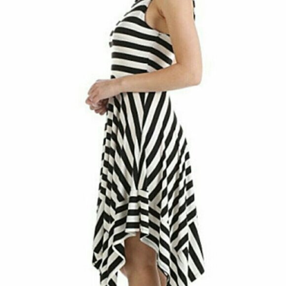 Asymmetrical Monteau Black & White Striped Dress - Picture 6 of 7